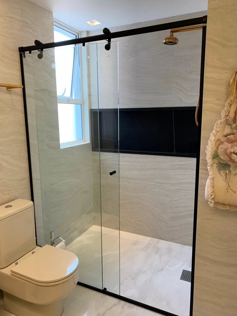 mampara-de-baño-moderna-aluminio-negro-paraguay